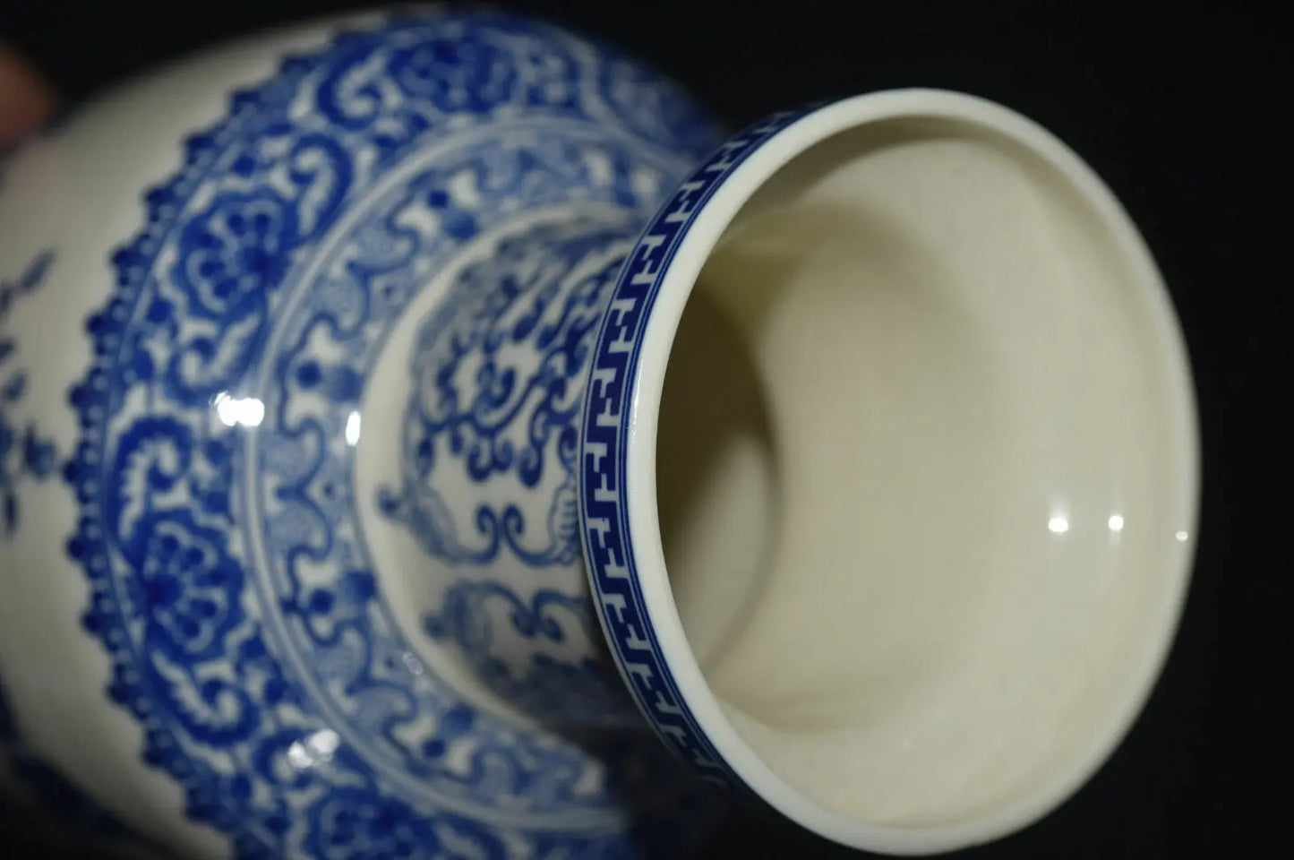 Rare unique China Handcrafted Blue and white porcelain