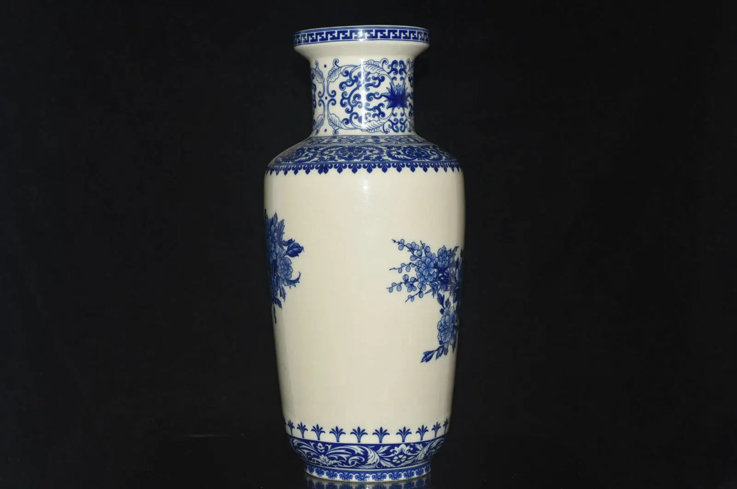 Rare unique China Handcrafted Blue and white porcelain